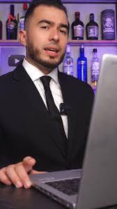 Joglan Barrios, Director Comercial & Founder